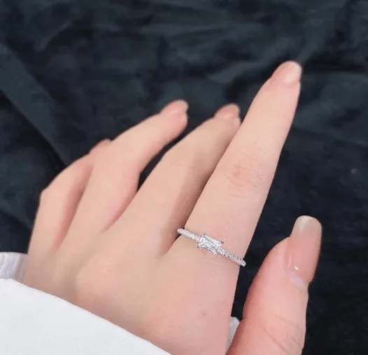 0.5ct Emerald Cut Diamond Simple Thin Circle Ring