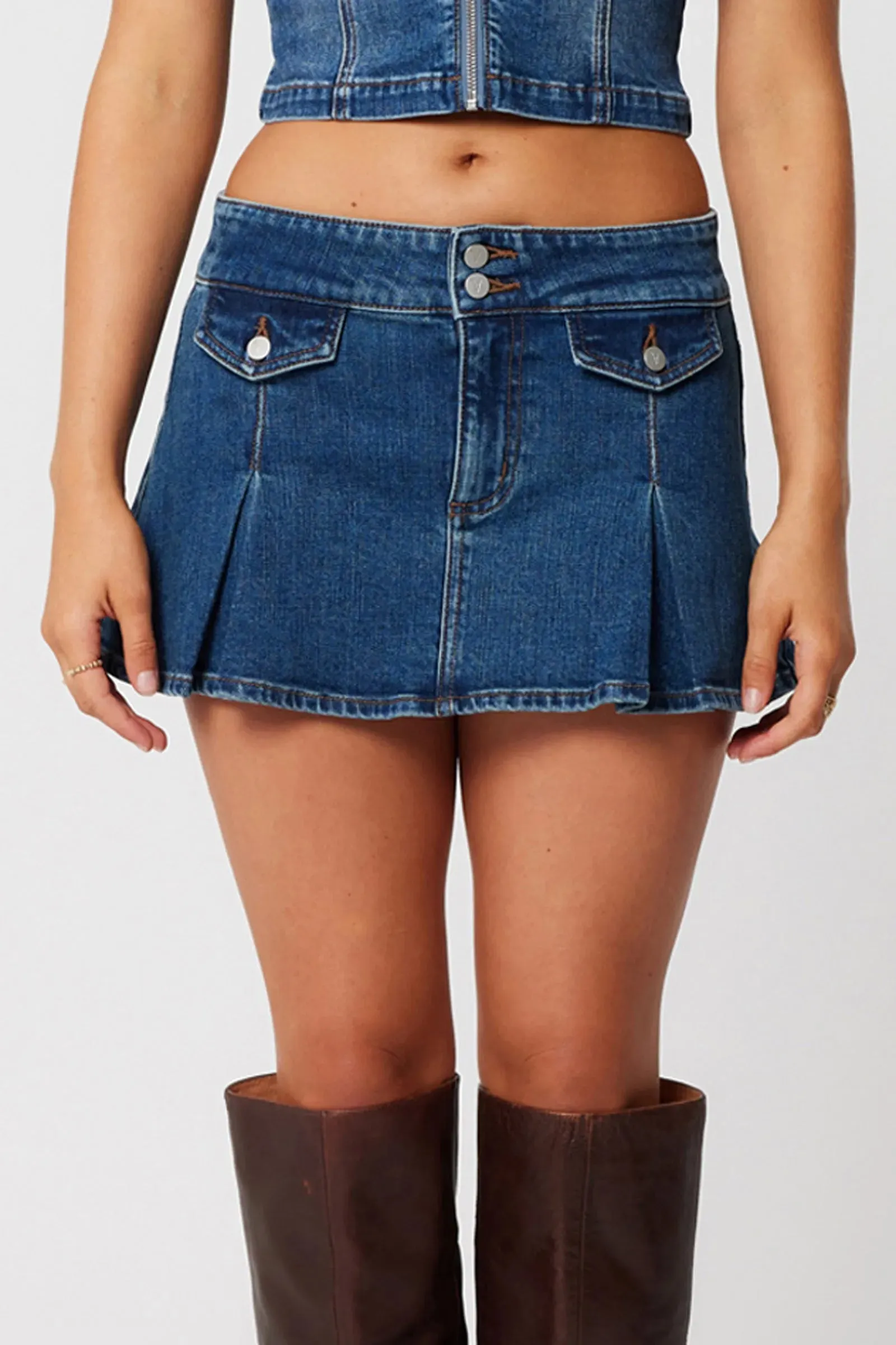 Abrand 95 Pleated Denim Mini Skirt -