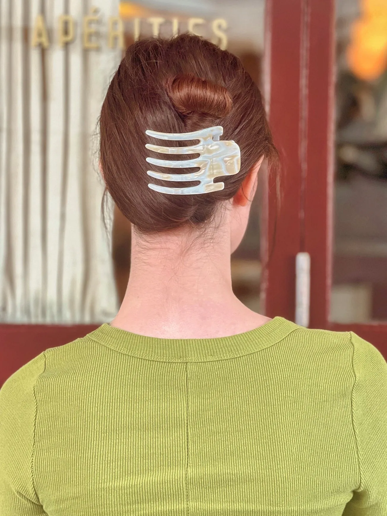 Amy Navy Claw Clip