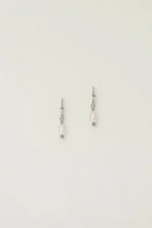 Bebe Pearl Drops White/ Silver