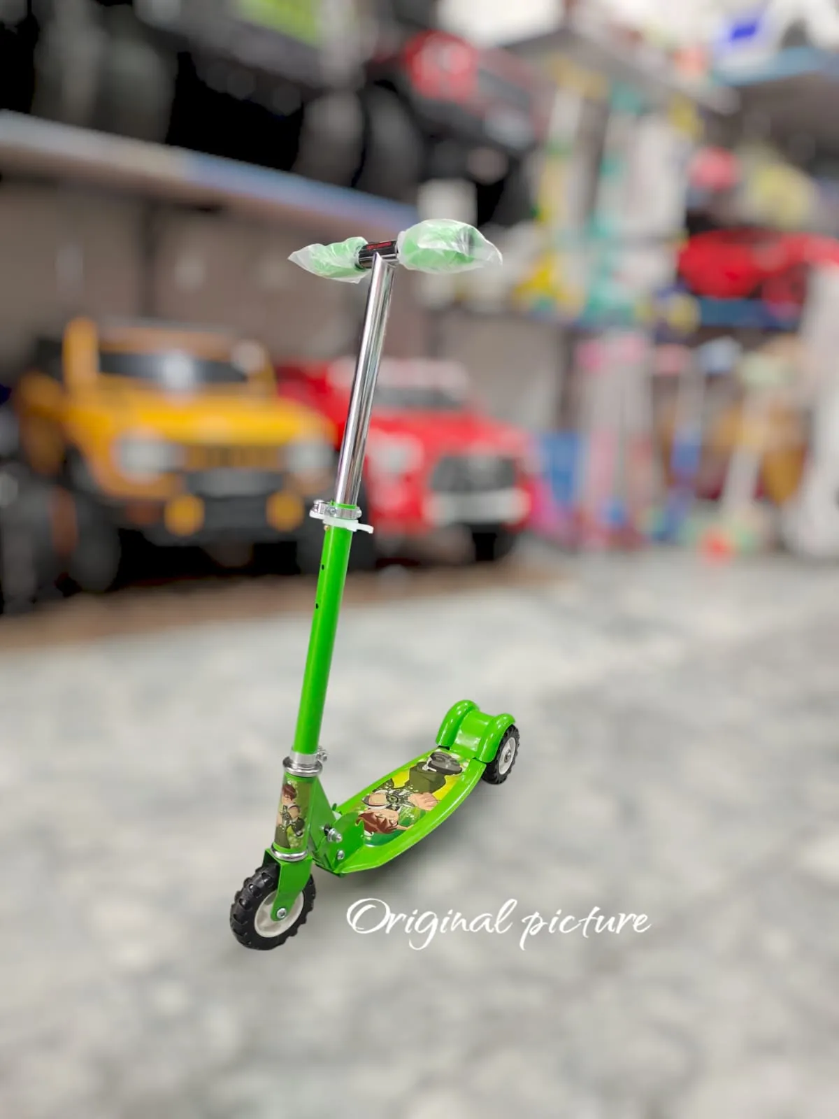 Ben 10 Green Kick Scooter for Kids – Foldable & Lightweight Ride-On Toy