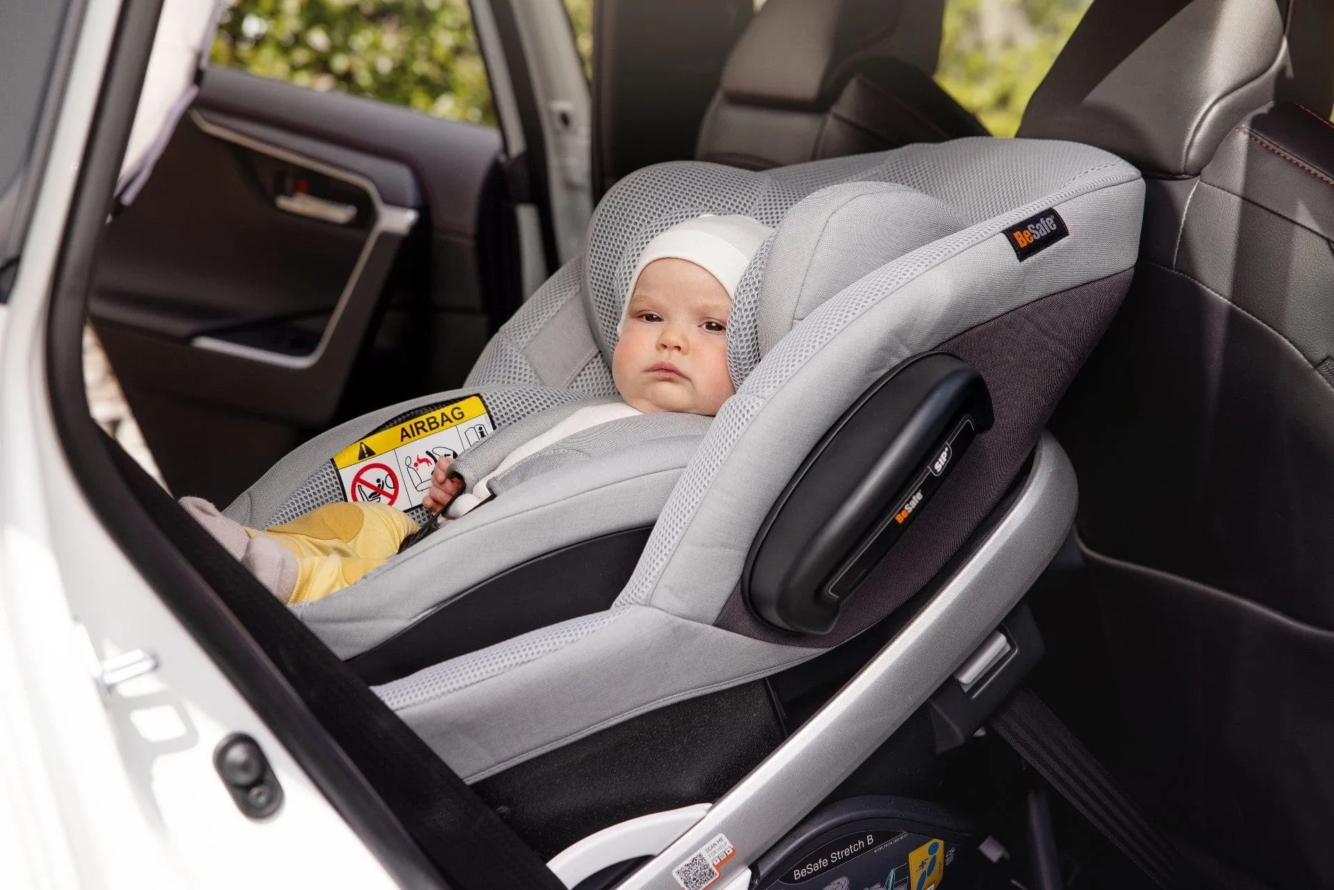 BeSafe Stretch B Car Seat (Birth - 7 Years) - Anthracite Mesh