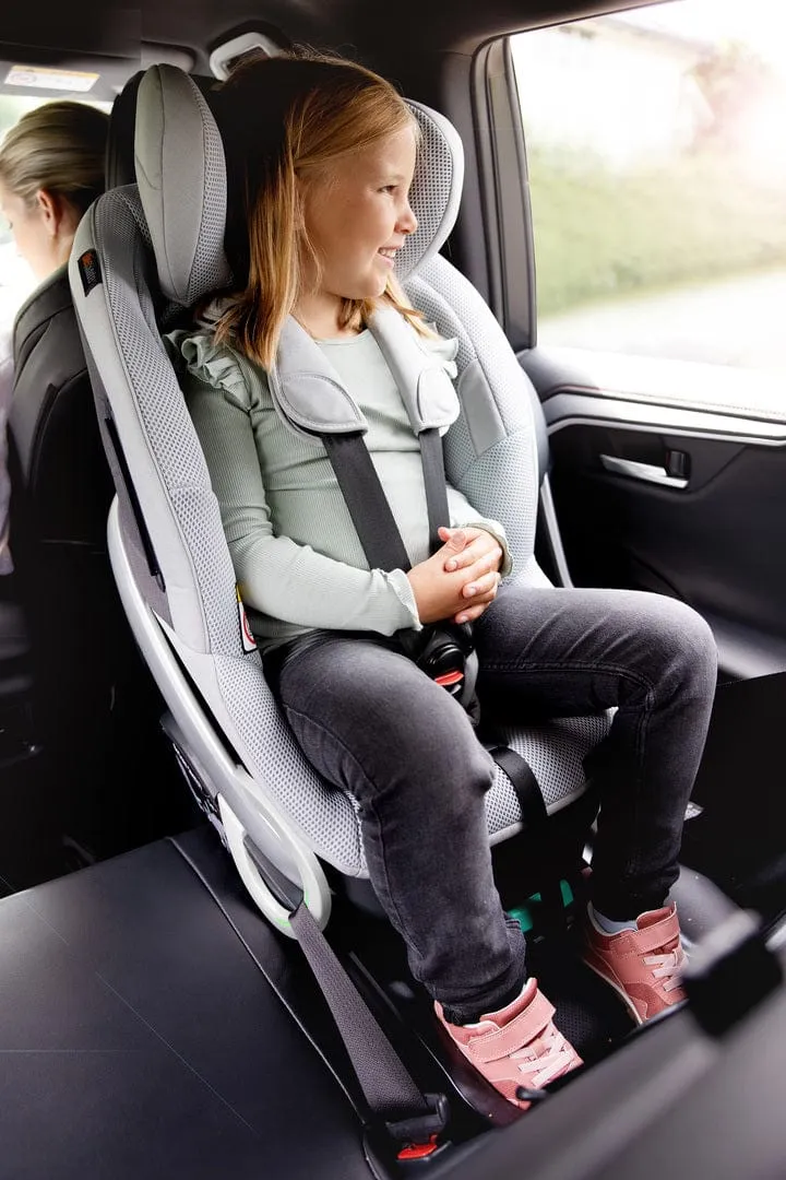 BeSafe Stretch B Car Seat (Birth - 7 Years) - Peak Mesh
