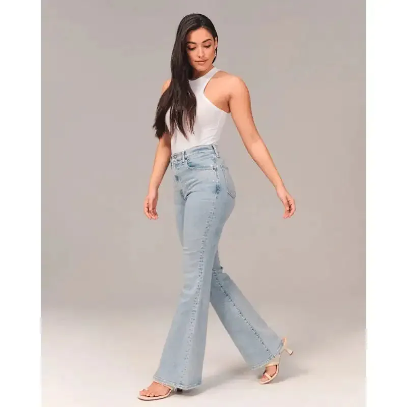 Chic Wide-Leg Flare Jeans