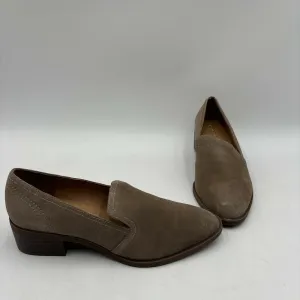 Crown Vintage Samali Loafer in Taupe Suede Size 8.5M - Very Good