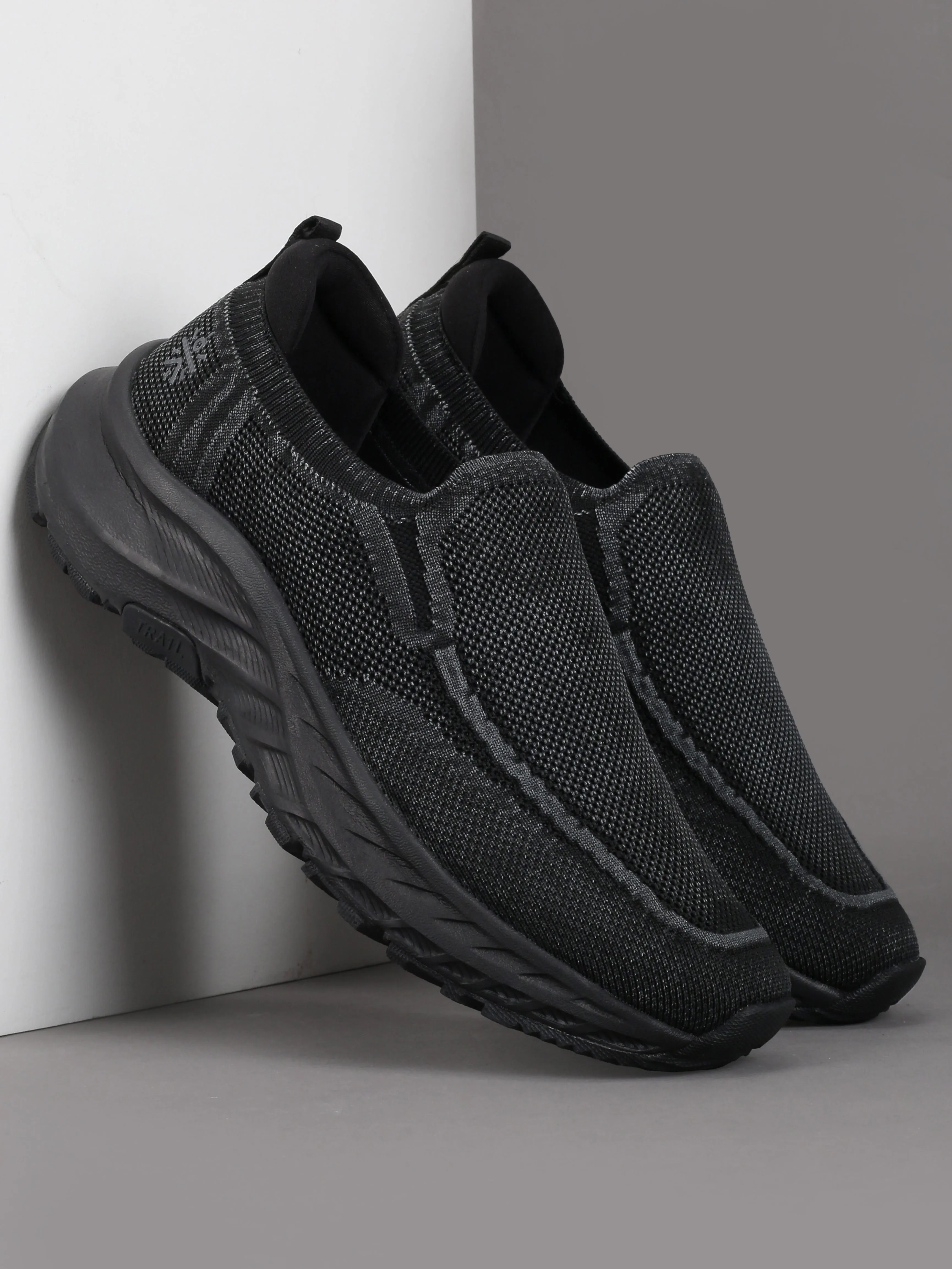 cult Men's Fleeter Slip-On Shoes - Black