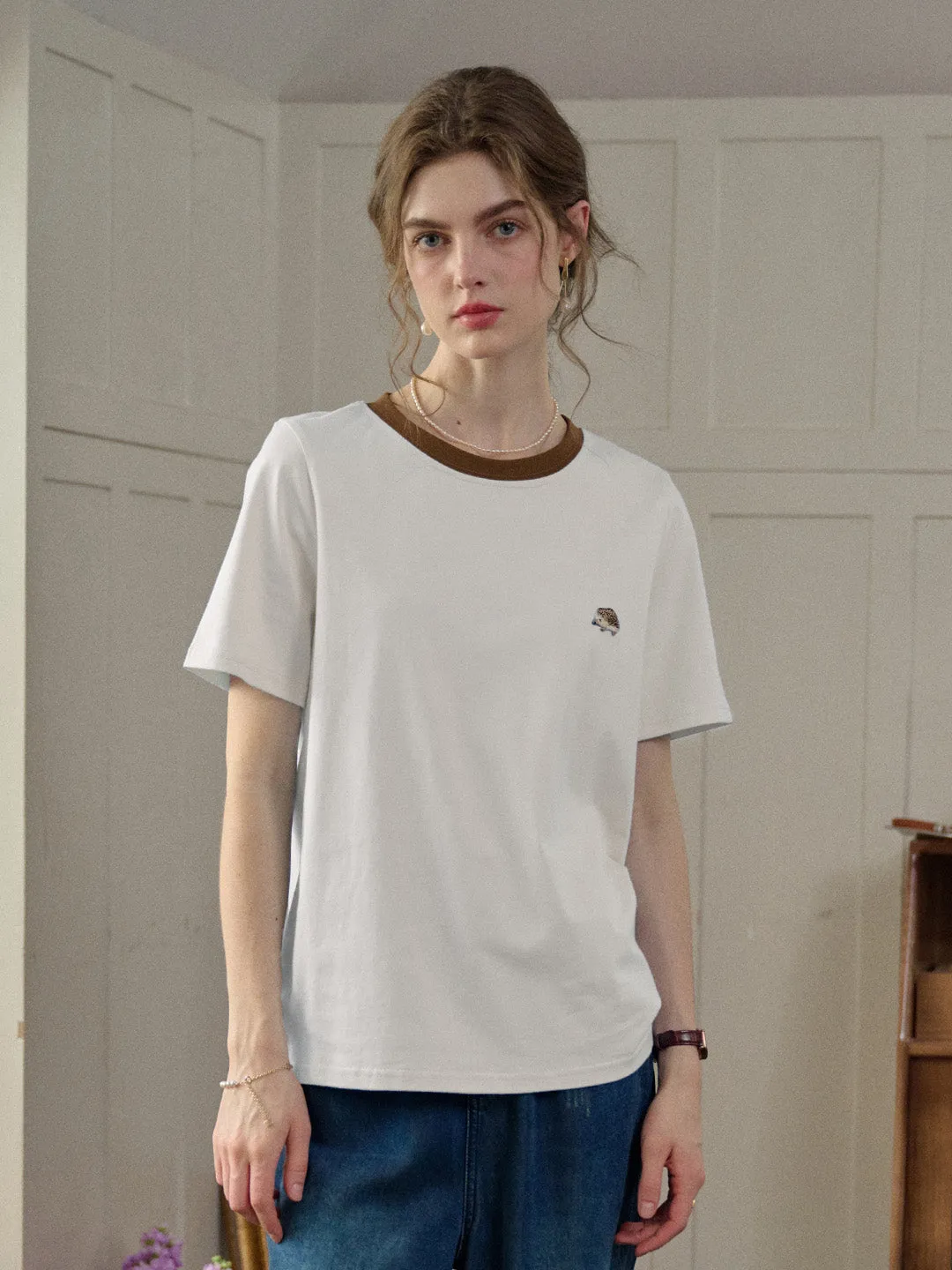 【Final Sale】Reya Simple Round Neck Contrasting Embroidery Cotton Top