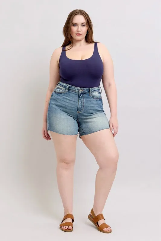 Judy Blue Plus Size High Waist Star Seam Detail Denim Shorts – Medium Wash