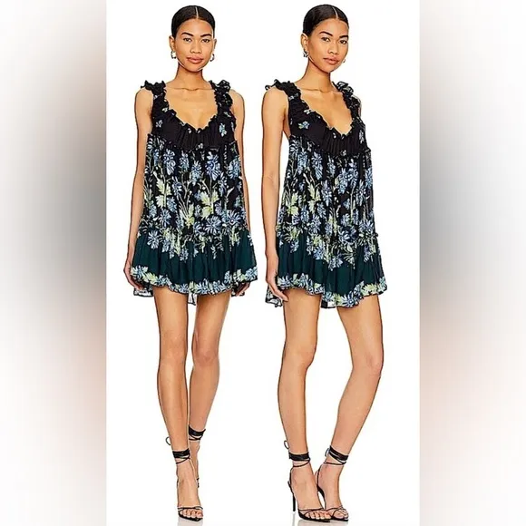 NWOT Free People Bali Wild Daisy Slip Dress in color Black Combo Medium