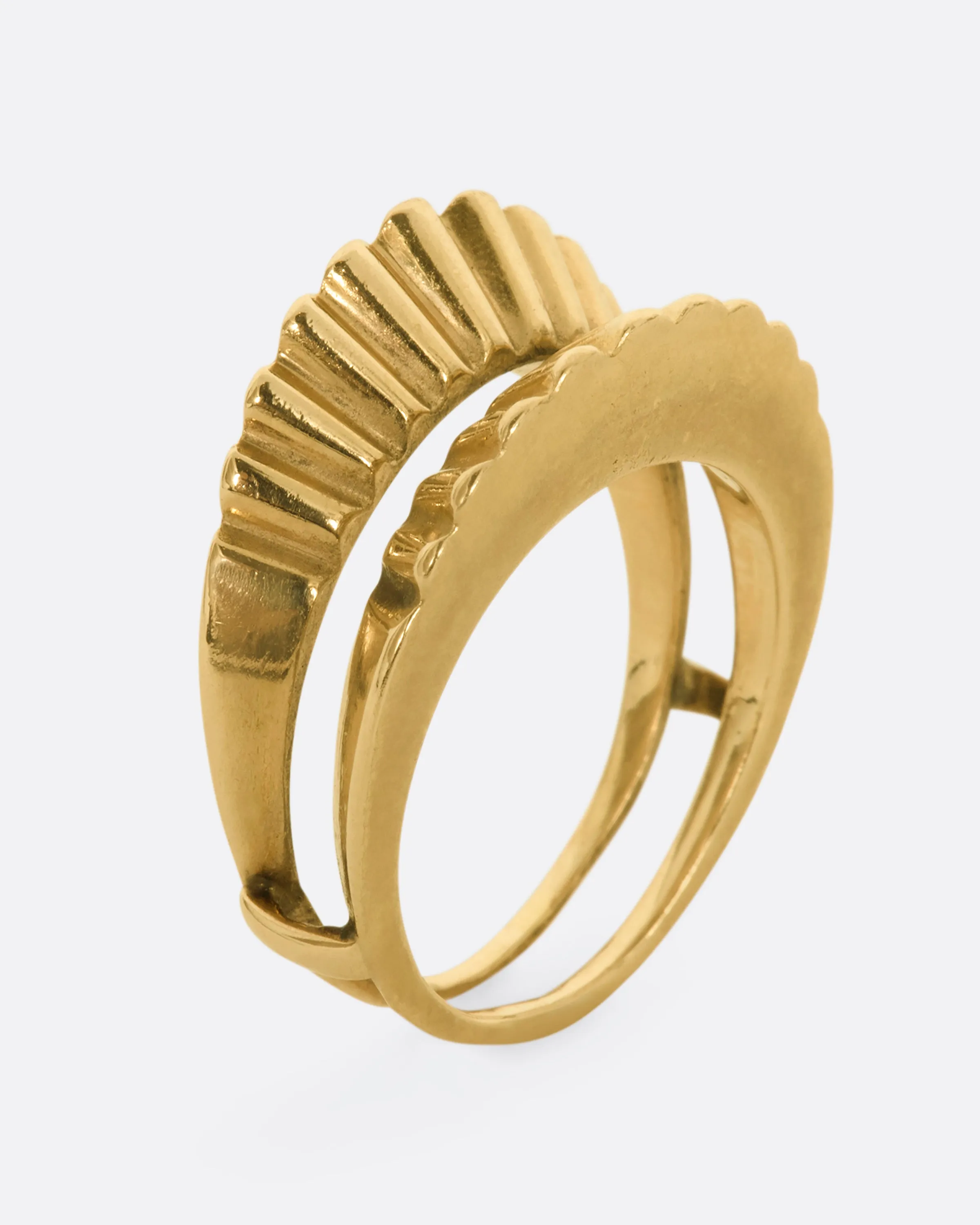 Scalloped Edge Ring Guard