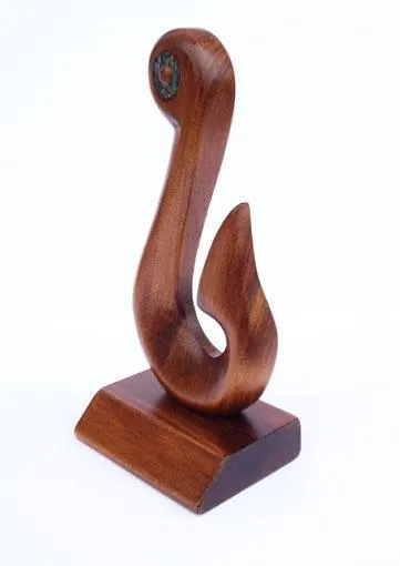 Simple NZ Maori Fish Hook Trophy