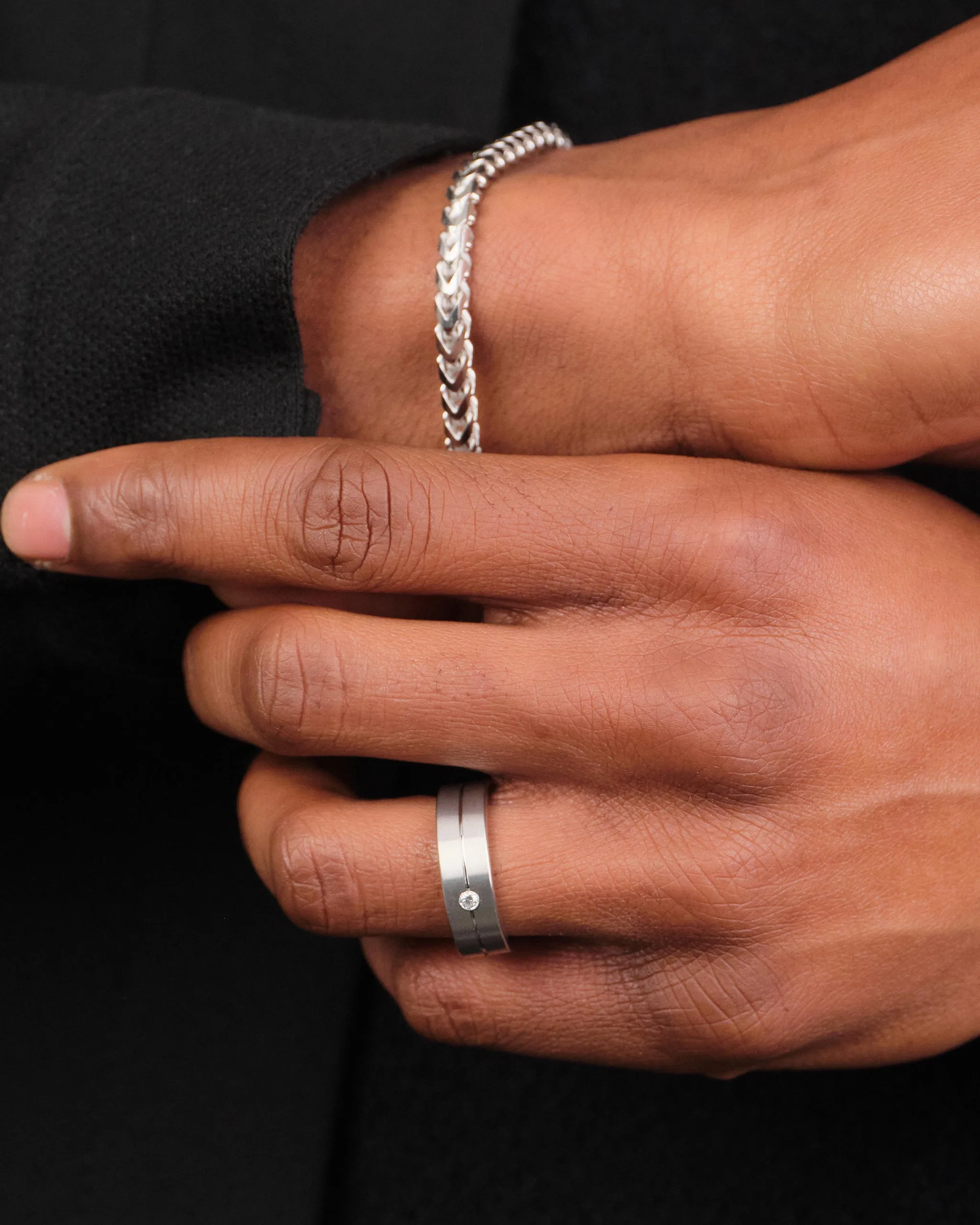 Single Stone Comfort Fit Wedding Band - 7mm