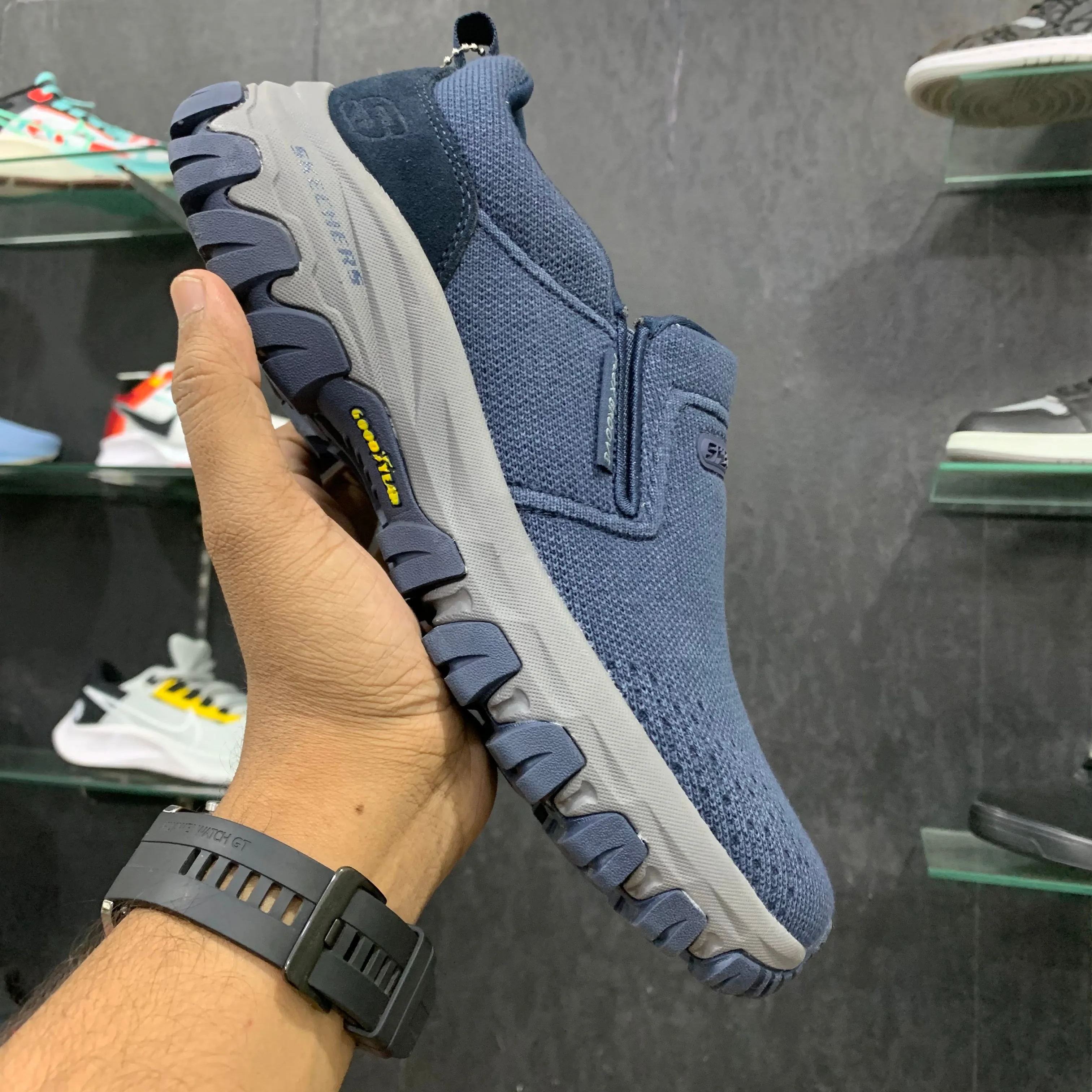 Sketcher DLux Trail Goodyear Sole "Navy"