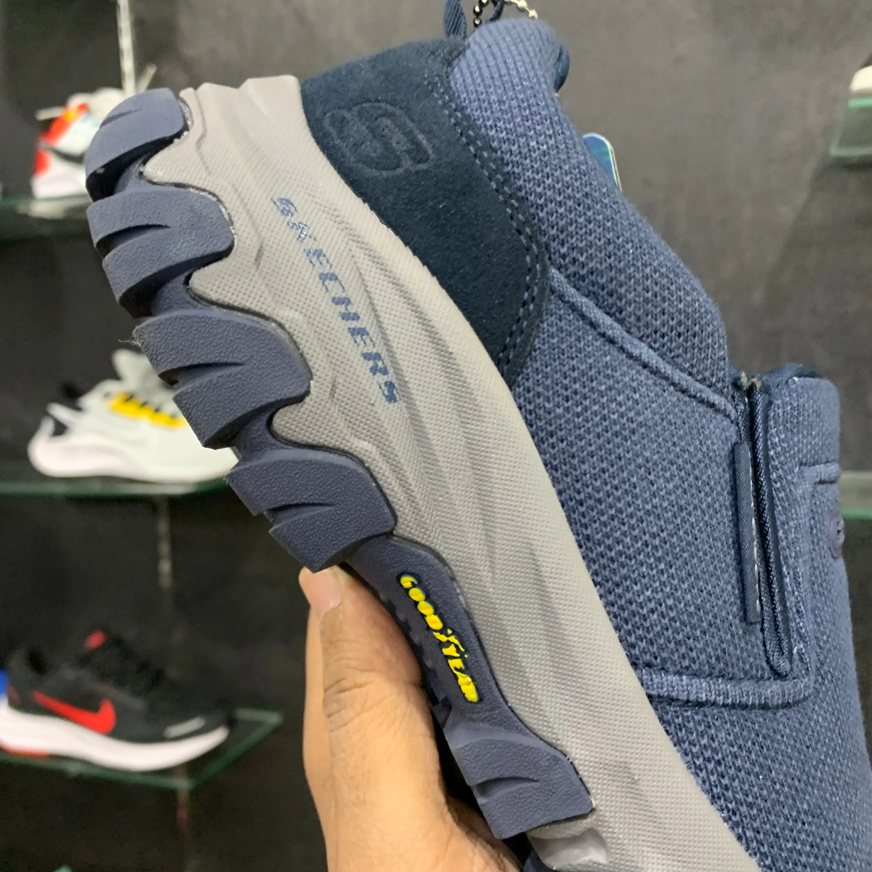 Sketcher DLux Trail Goodyear Sole "Navy"