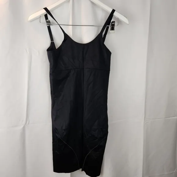 SPANX Shapewear for Women Sculpting, Open Bust Full Slip size S like new