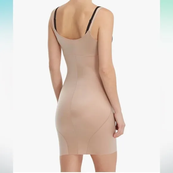 SPANX Shapewear for Women Sculpting, Open Bust Full Slip