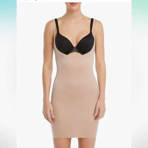 SPANX Shapewear for Women Sculpting, Open Bust Full Slip