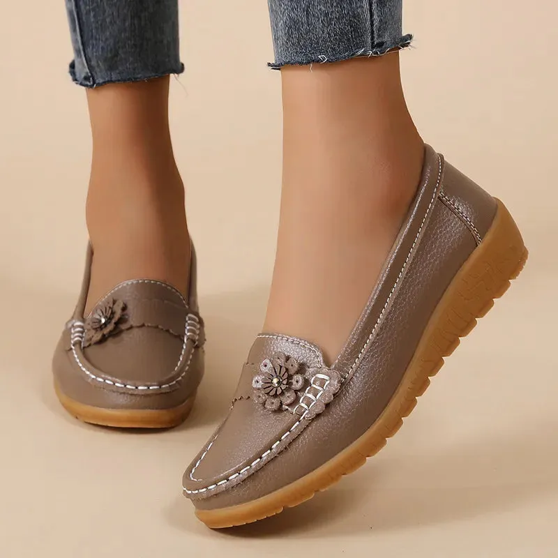 Women's soft sole comfortable leather shoes