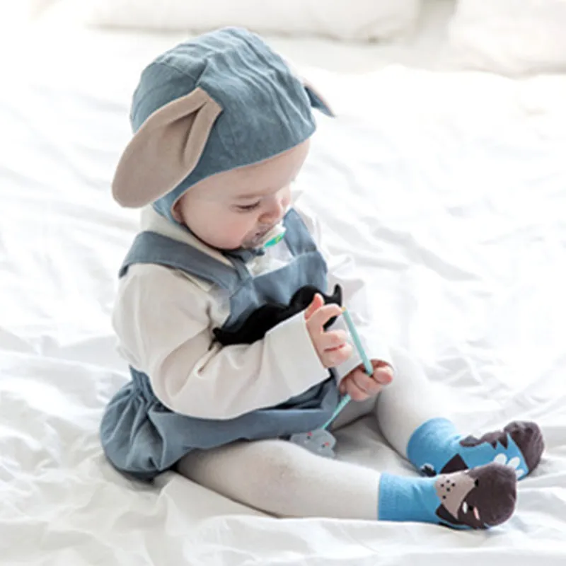 Zoo Wolf Non-Slip Socks V1109